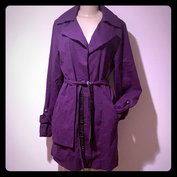 Polka dot button down coat💋 - Picture 2 of 8